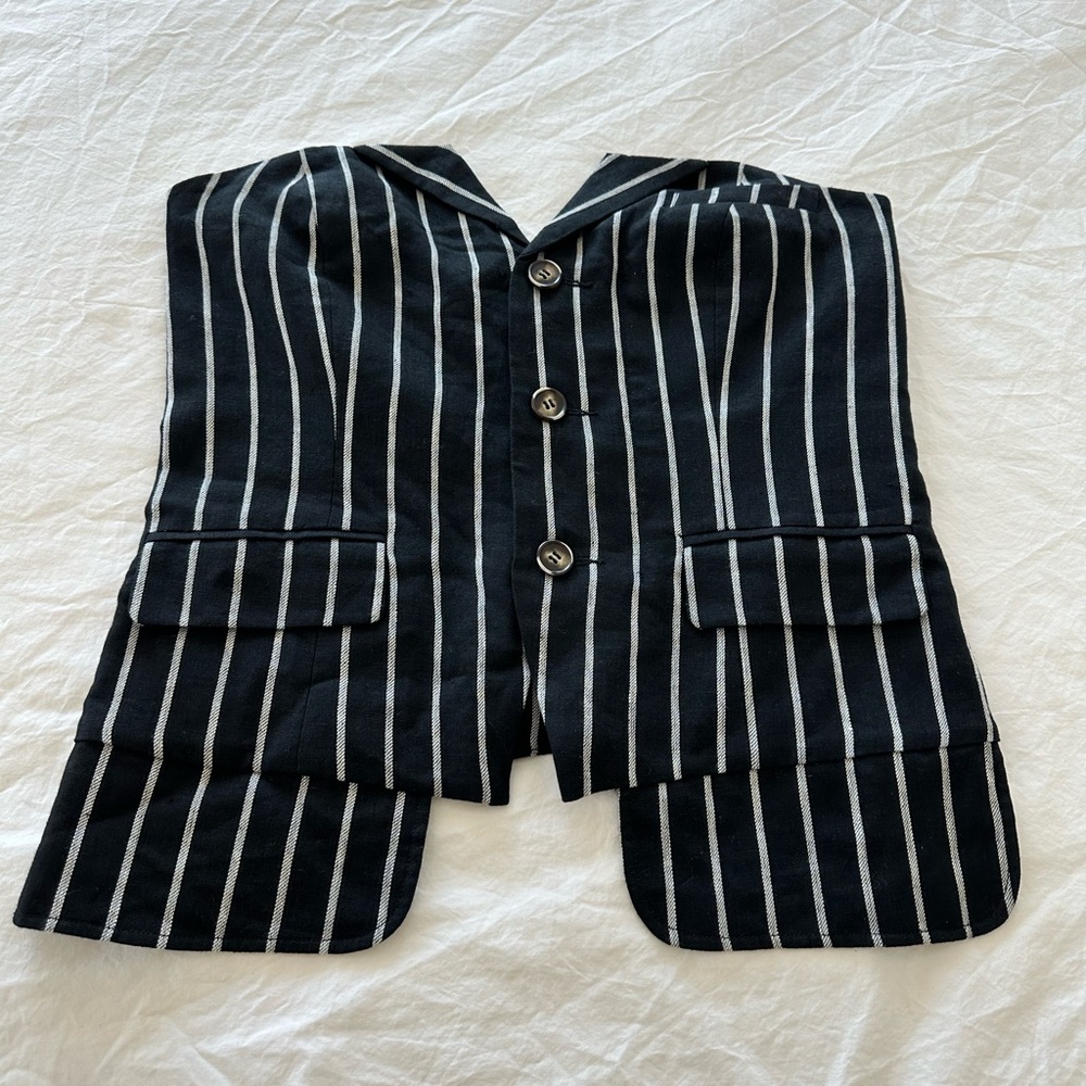 Laveer pinstripe top